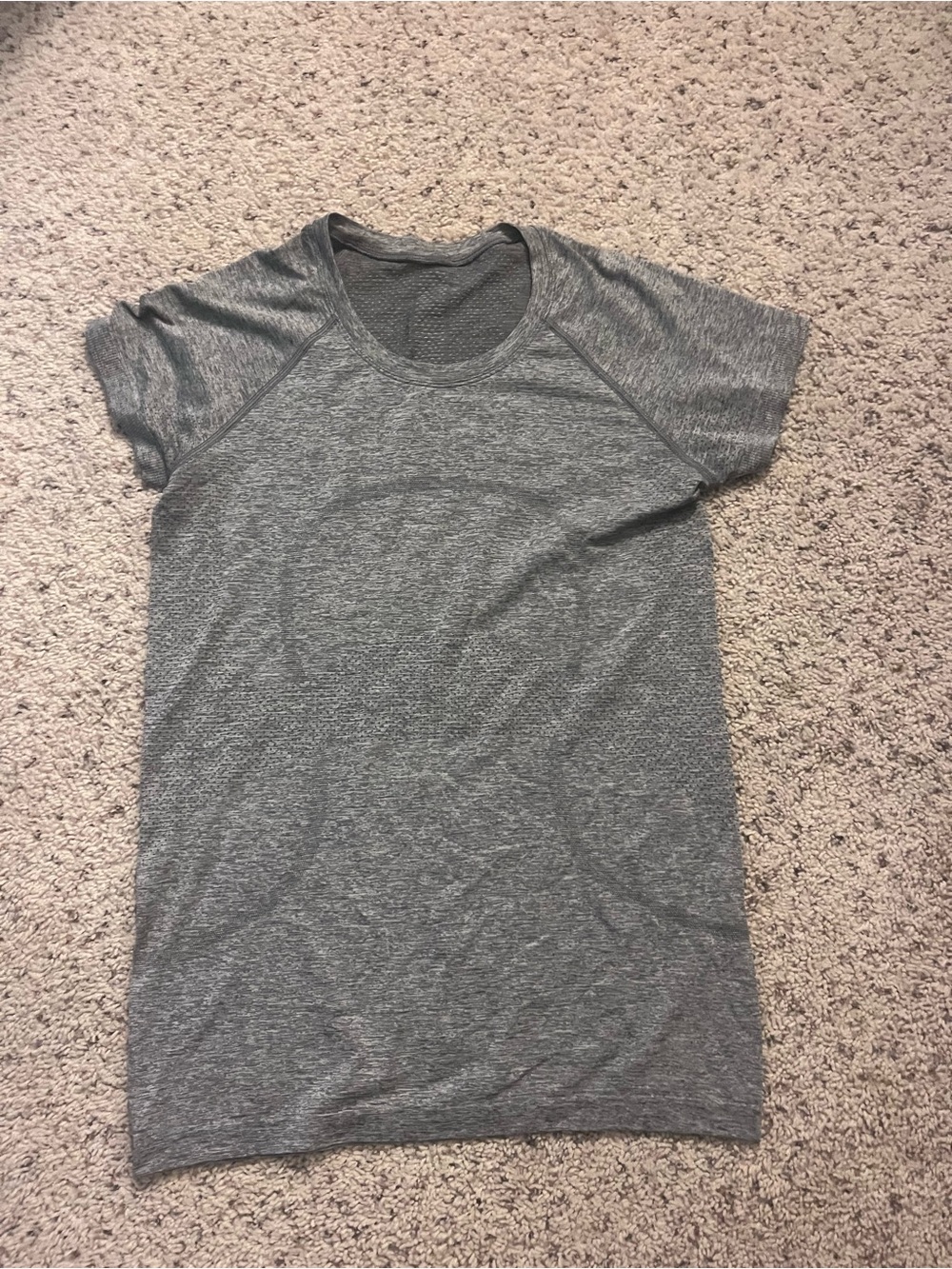 Lululemon athletica Grey short sleeve swiftly tech size 8
